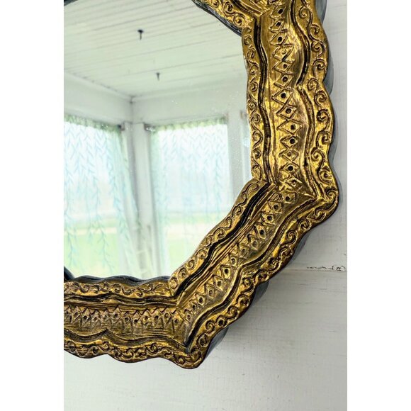 Vintage 1960s Pair of Plastic Ornate Gold Gilt Octagonal Wall Mirrors - Picture 6 of 14